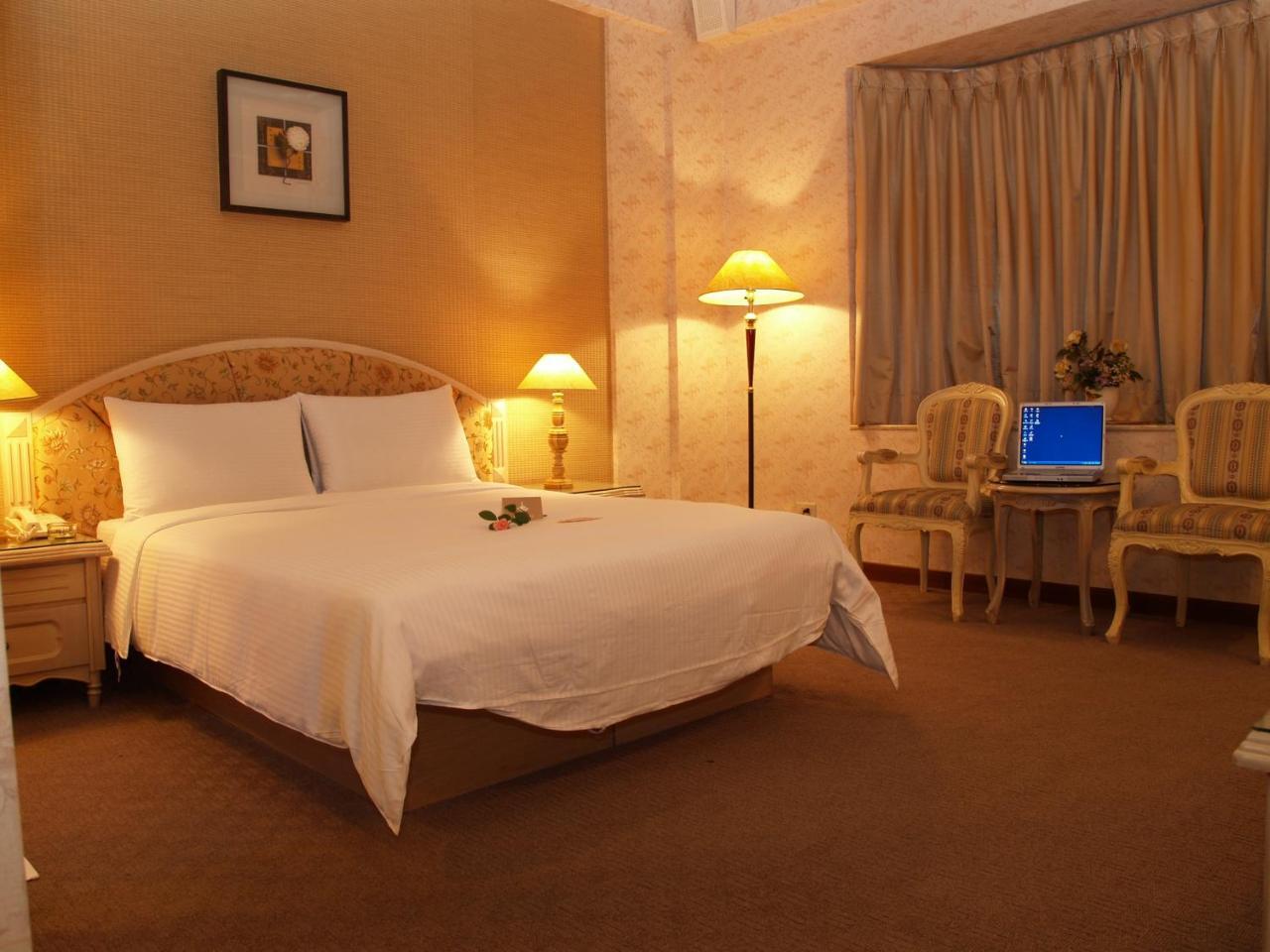 Park Motel Chiayi City Exterior foto